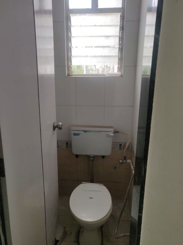 Bathroom, kumar-urban-kubera-colony 2 Bedroom 1200 Sq.Ft. Apartment In Kondhwa Pune 10572882