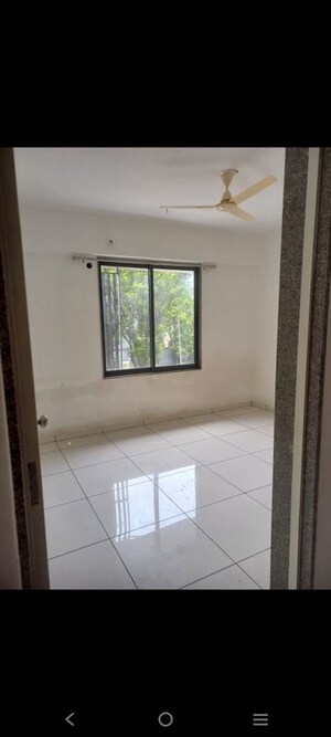 Room in 2 BHK Apartment at Sun Footprints, Shela – for Rent