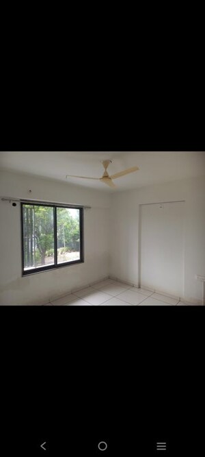 Room in 2 BHK Apartment at Sun Footprints, Shela – for Rent