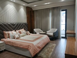 Bedroom in 4 BHK Builder Floor at Sector 22 – for Rent