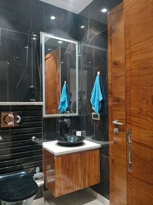 Furnished Amenities in 4 BHK Builder Floor at Sector 22 – for Rent