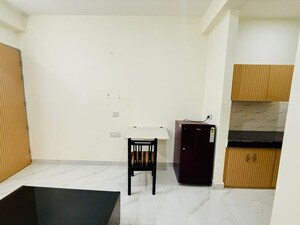 Team Area in 1 RK Builder Floor at Sector 57 – for Rent