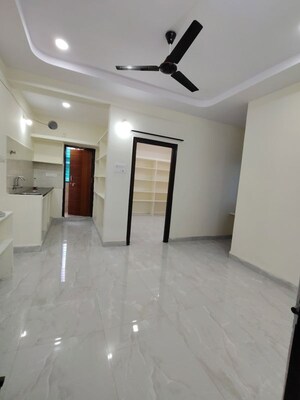 Room in 1 BHK Apartment at Golden Tulip Kondapur, Kondapur – for Rent
