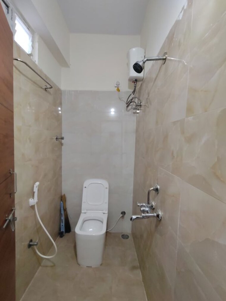 Bathroom, golden-tulip-kondapur 1 Bedroom 600 Sq.Ft. Apartment In Kondapur Hyderabad 10572898