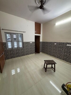 Room in 3 BHK Builder Floor at Prem Nagar – for Rent