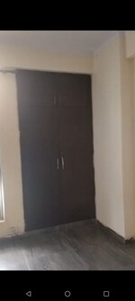 1400 Sq.Ft. Apartment in Gaur City 5th Avenue