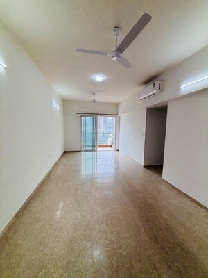 Room in 3.5 BHK Apartment at L And T Rejuve 360, Mulund West – for Rent