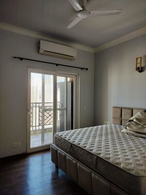 Bedroom in 4 BHK Builder Floor at Sector 21 – for Rent