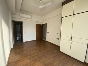 Room in 4 BHK Builder Floor at Palam Vihar Residents Association, Palam Vihar – for Rent