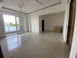 Room in 4 BHK Builder Floor at Palam Vihar Residents Association, Palam Vihar – for Rent