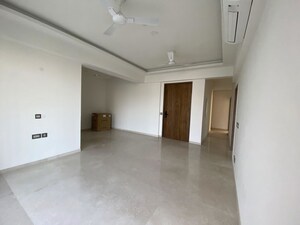 Room in 4 BHK Builder Floor at Palam Vihar Residents Association, Palam Vihar – for Rent