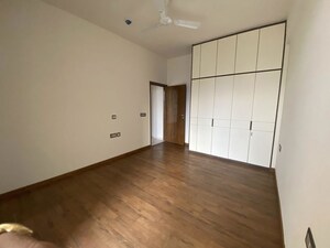 Room in 4 BHK Builder Floor at Palam Vihar Residents Association, Palam Vihar – for Rent
