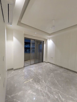 4 BHK Builder Floor For Rent in Sector 21