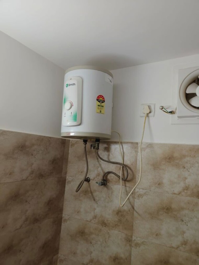 Bathroom, shela 2 Bedroom 920 Sq.Ft. Apartment In Shela Ahmedabad 10573008