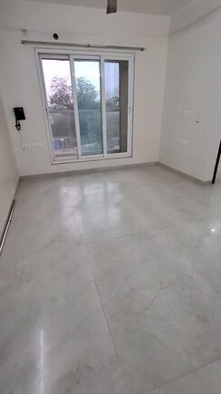 2 BHK Apartment For Sale in Dosti West County