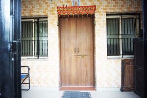 Living Room in 4 BHK Independent House at Ghodasar – for Sale