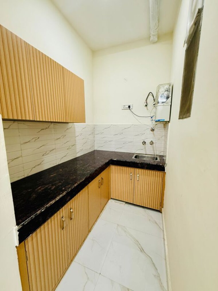 Kitchen, sector 52 1 RK 220 Sq.Ft. Builder Floor In Sector 52 Gurgaon 10573078