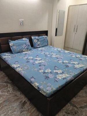 1 RK Builder Floor For Rent in Sector 52