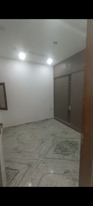 Room in 3 BHK Builder Floor at Rohini Sector 28 – for Sale