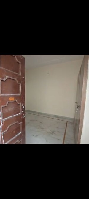 Furnished Amenities in 3 BHK Independent House at Govind Vihar – for Rent