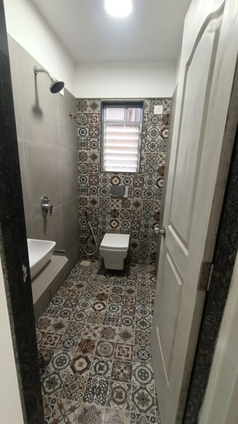 Bathroom, sanghvi-edge 1 RK 280 Sq.Ft. Builder Floor In Santacruz East Mumbai 10572721