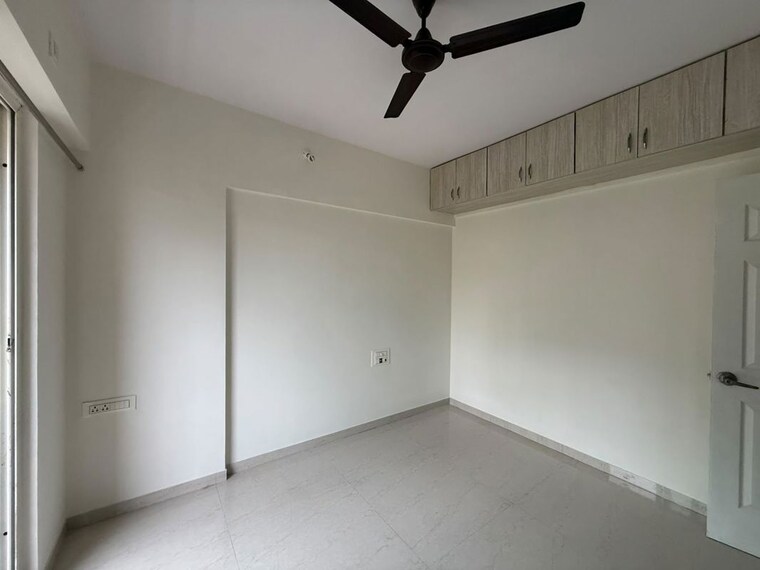 Room, rdc-pinewood 1 Bedroom 300 Sq.Ft. Apartment In Thane West Thane 10573136