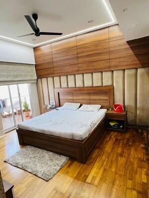 Bedroom in 4 BHK Apartment at Omkar Alta Monte, Malad East – for Rent