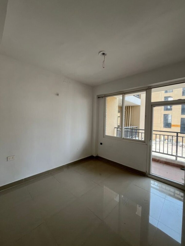 Room, landmark-the-homes-81 2 Bedroom 650 Sq.Ft. Apartment In Sector 81 Gurgaon 10573147