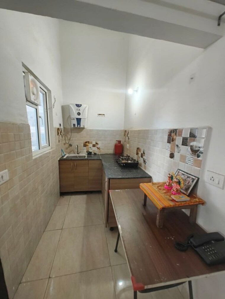 Kitchen, gaur-city-2-14th-avenue 1 Bedroom 530 Sq.Ft. Apartment In Sector 16c Greater Noida Greater Noida 10573144