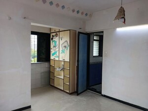 Room in 2 BHK Apartment at Shivaji Park – for Rent