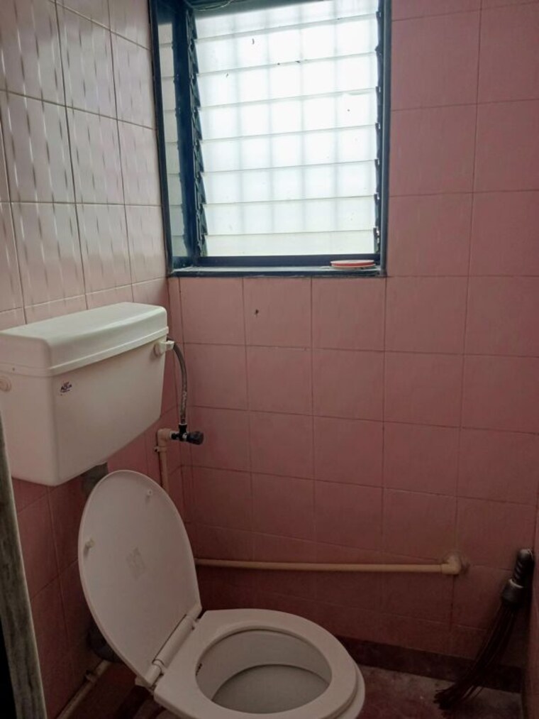 Bathroom, shivaji park 2 Bedroom 740 Sq.Ft. Apartment In Shivaji Park Mumbai 10573179