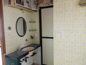 Team Area in 2 BHK Apartment at Shivaji Park – for Rent