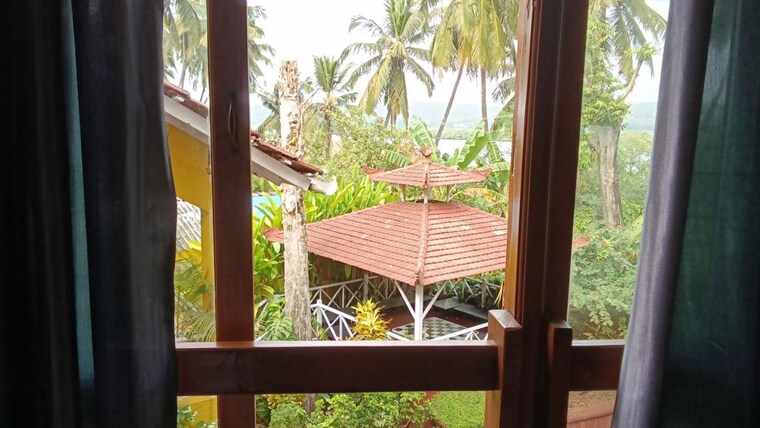 Balcony, britona 5 Bedroom 4020 Sq.Ft. Independent House In Britona Goa 10573121