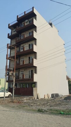 2 BHK Builder Floor For Sale in Amwala Karanpur