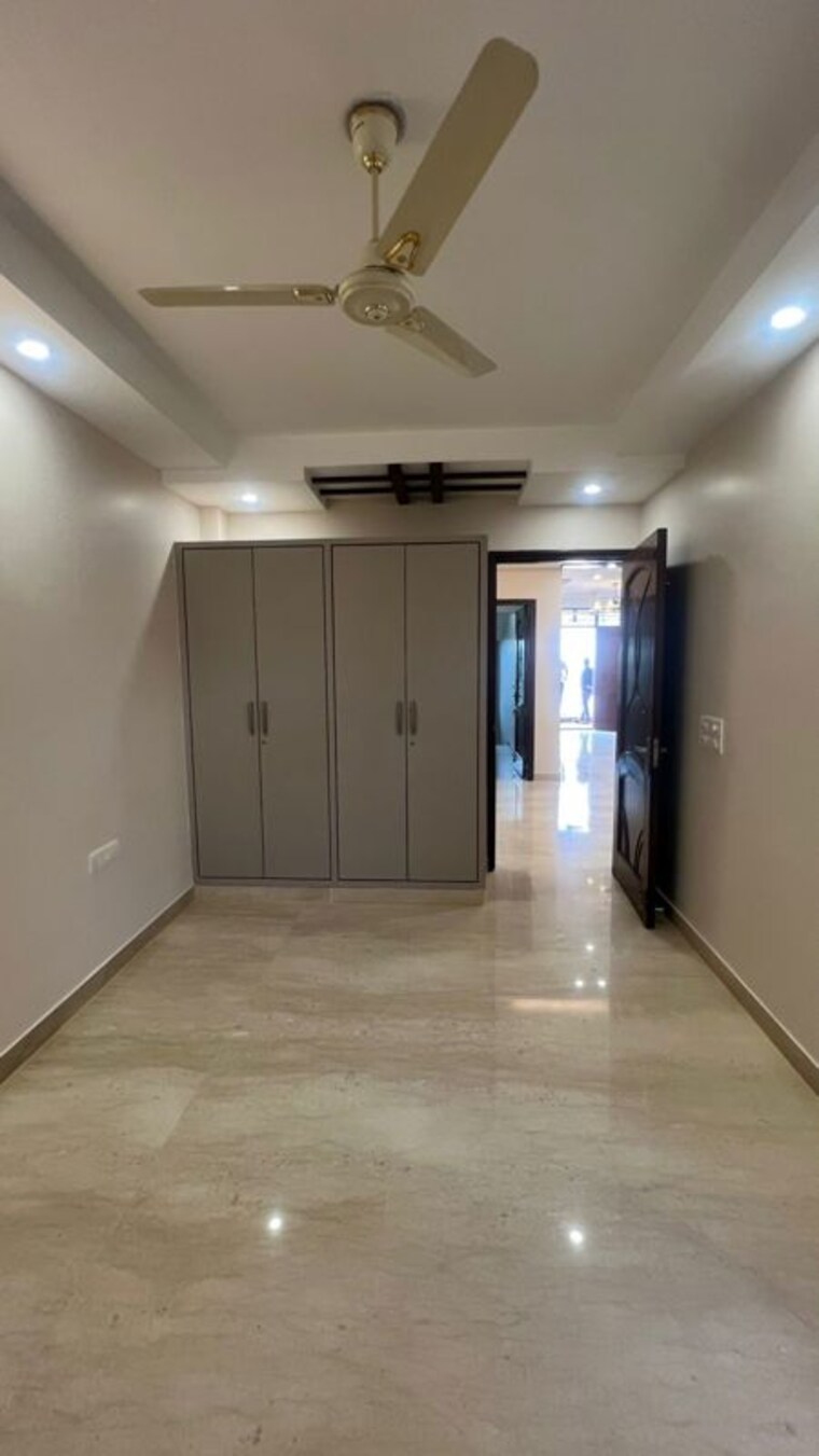 undefined, shivalik colony 3 Bedroom 1800 Sq.Ft. Builder Floor In Shivalik Colony Delhi 10573211