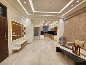 Room in 3 BHK Apartment at Shobhapur – for Sale