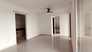 Room in 2 BHK Apartment at Sheth Splendour Greens, Kondhwa – for Sale