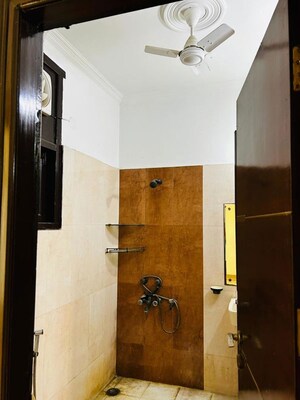 Bathroom in 3 BHK Apartment at Mahagun Moderne, Sector 78 – for Rent