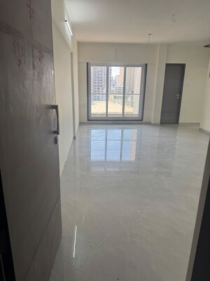 2 BHK Apartment For Sale in V.K Hiral Splendour, Dahisar East