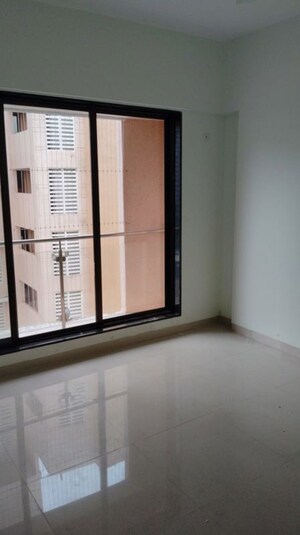 Room in 2 BHK Apartment at Karwa Kairali, Goregaon West – for Rent