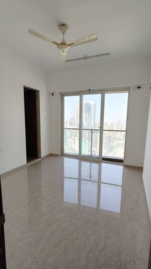 2 BHK Apartment For Rent in JP Decks, Goregaon East