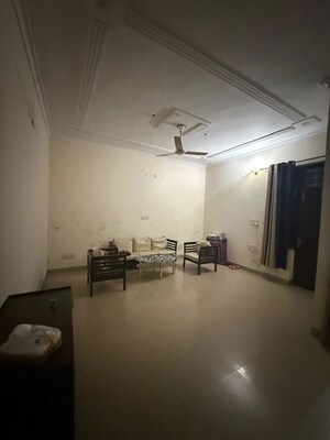 Living Room in 2 BHK Independent House at Sector 22 – for Rent