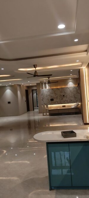 Furnished Amenities in 4 BHK Builder Floor at Sector 85 – for Sale