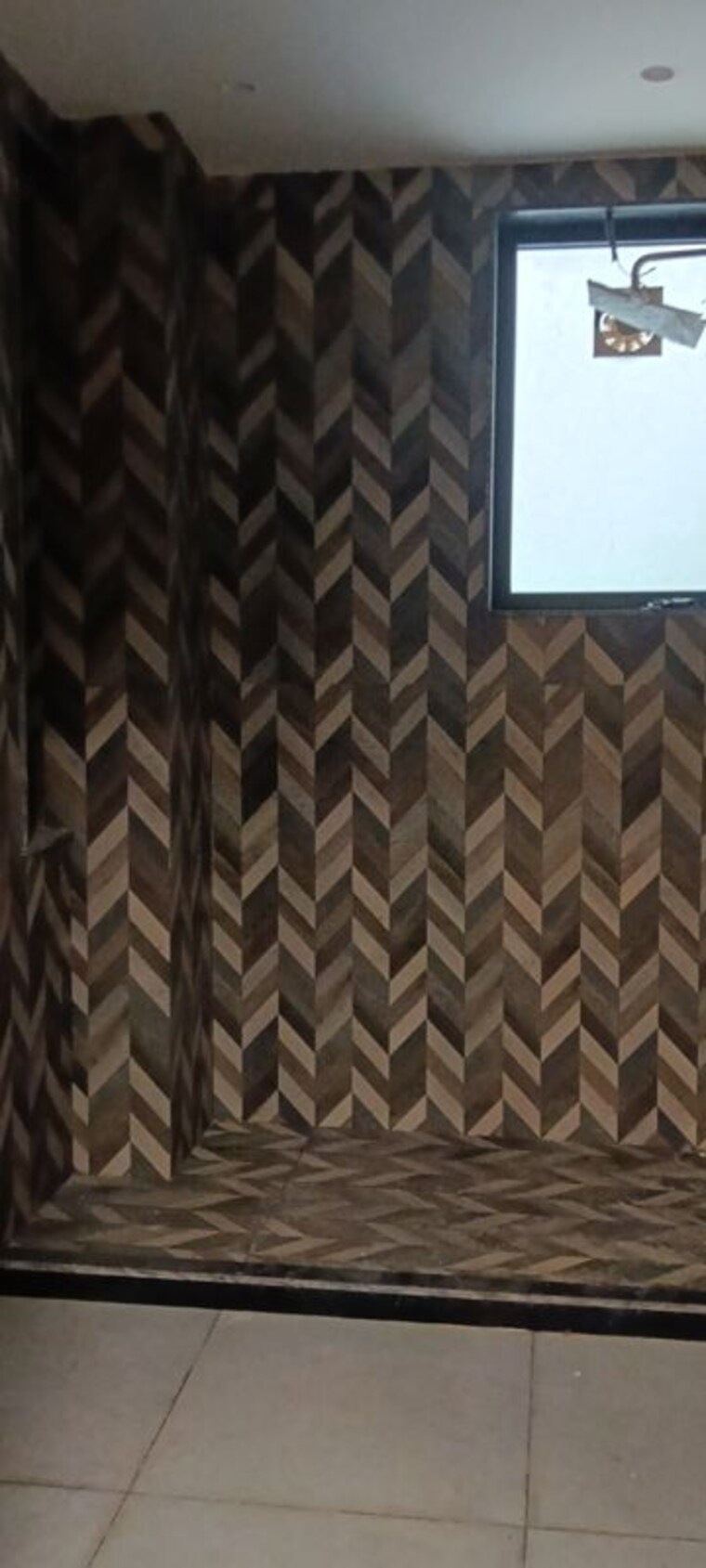 Balcony, sector 85 4 Bedroom 360 Sq.Yd. Builder Floor In Sector 85 Faridabad 10573299