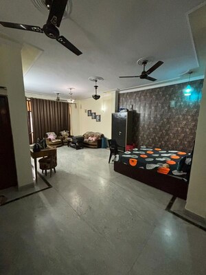 Living Room in 2 BHK Independent House at Sector 23 – for Rent