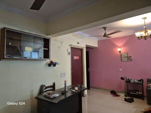 Room in 3 BHK Apartment at Sg Homes, Vasundhara Sector 4 – for Rent
