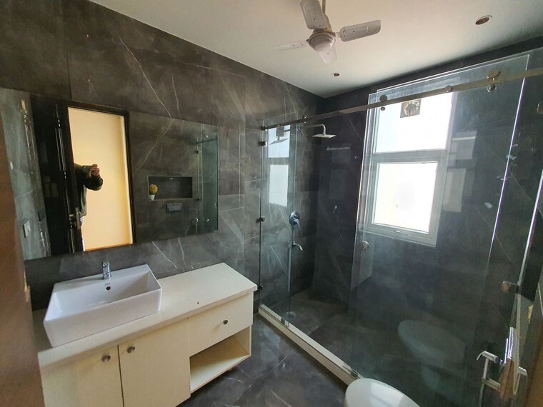 Kitchen, palam-vihar-residents-association 3 Bedroom 1550 Sq.Ft. Builder Floor In Palam Vihar Gurgaon 10573327