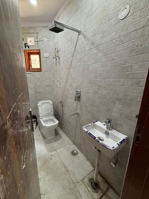 Bathroom in 1 BHK Builder Floor at Neb Sarai – for Rent