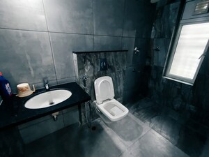 Bathroom in 3.5 BHK Apartment at Prestige Tranquil, Kokapet – for Rent