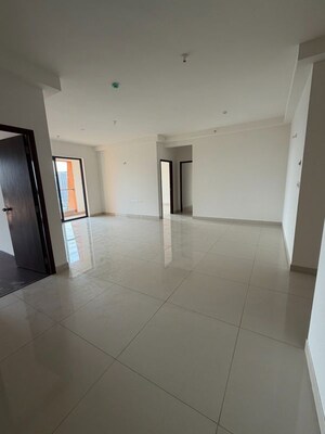 Room in 3 BHK Apartment at Purva Atmosphere, Thanisandra Main Road – for Sale